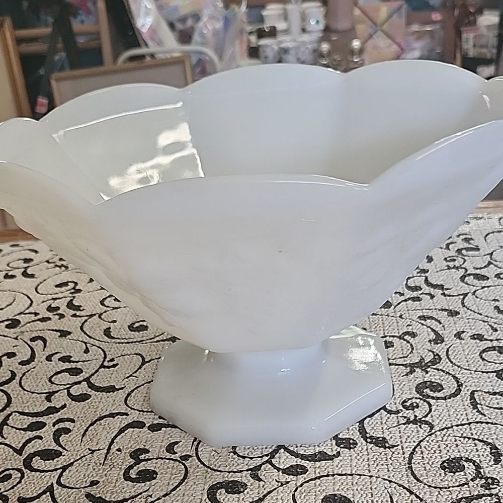 Indiana Glass Grape Harvest Bowl